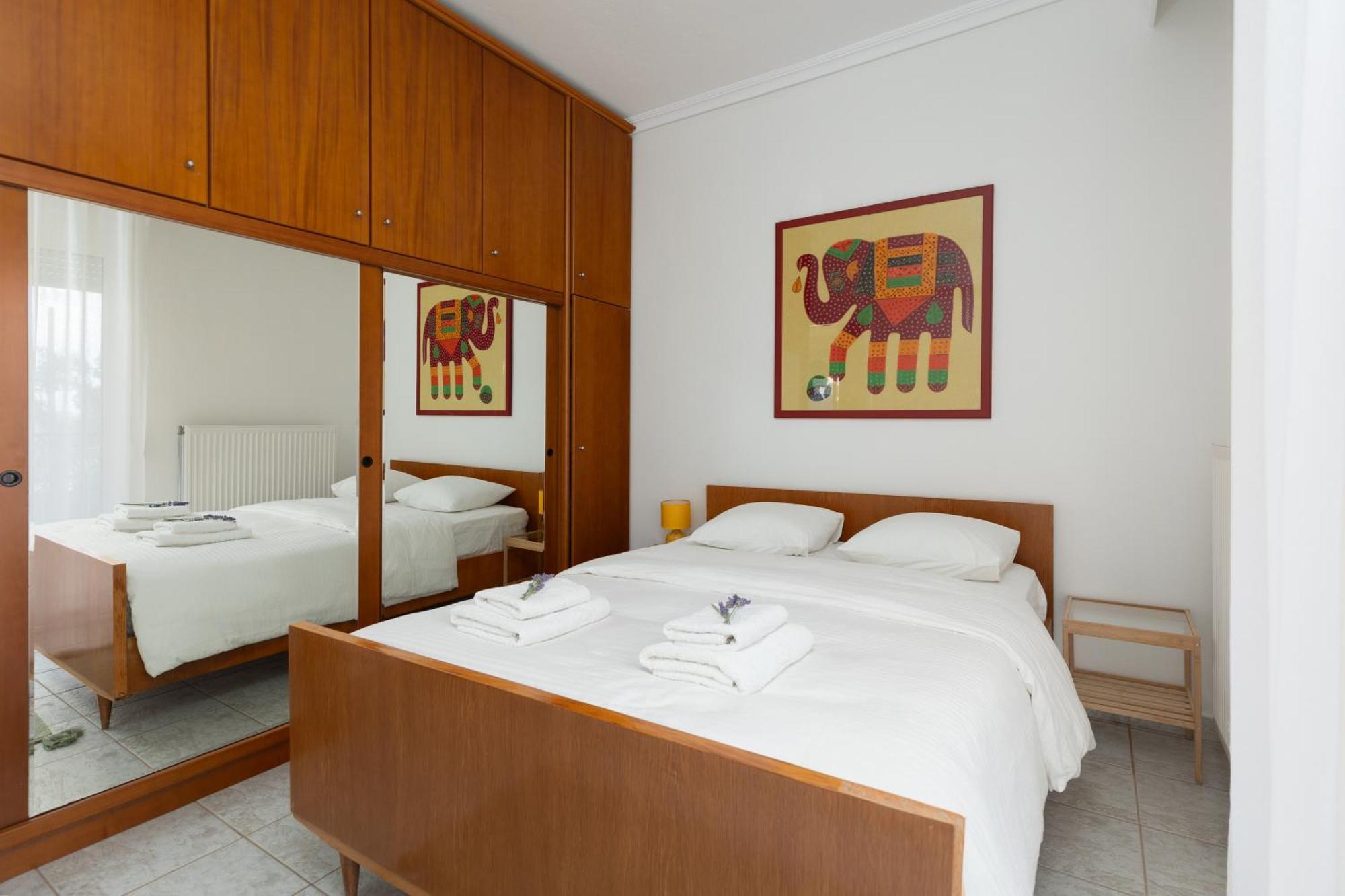 Mimoza'S Sea View Apartment Palaiontsiflikion Bagian luar foto