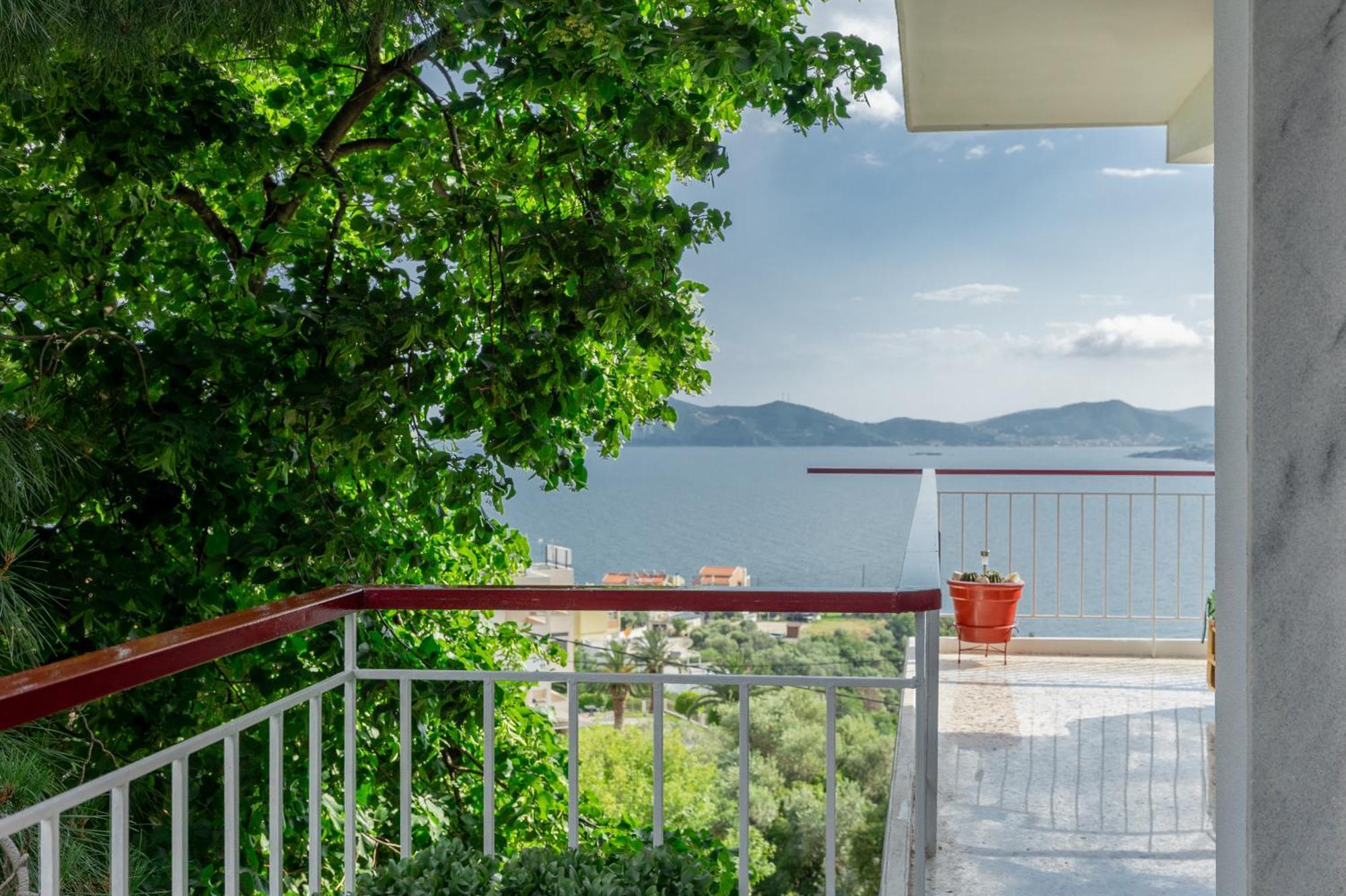 Mimoza'S Sea View Apartment Palaiontsiflikion Bagian luar foto